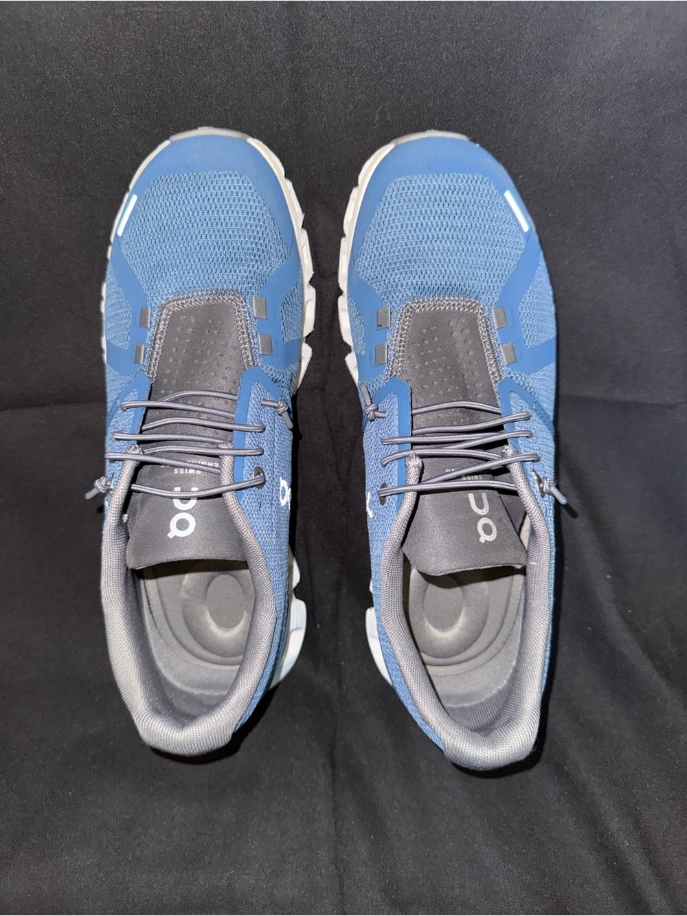 On Running Men's Blue and Gray Mesh Running Sneakers